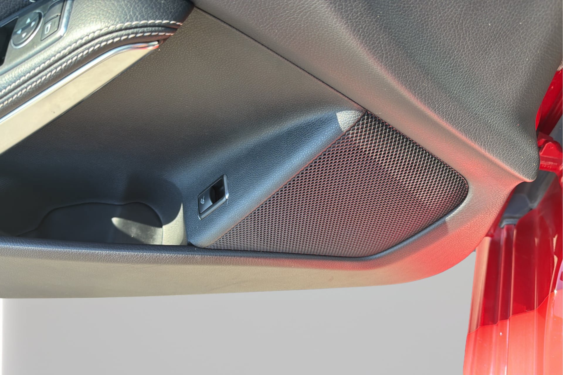 Used 2014 Mercedes-Benz CLA 250 image 21