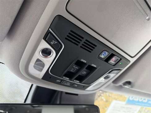 Certified 2020 Honda Pilot Elite image 35