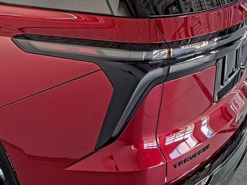 New 2026 Chevrolet Traverse RS w/ LPO, Floor Liner Package FWD image 10
