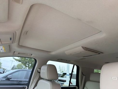 Used 2017 GMC Yukon Denali w/ Open Road Package AWD/4WD image 4
