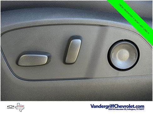 New 2026 Chevrolet Traverse Z71 w/ Enhanced Driving Package AWD/4WD image 21
