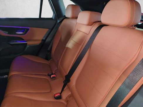 Certified 2026 Mercedes-Benz GLC 300 image 17