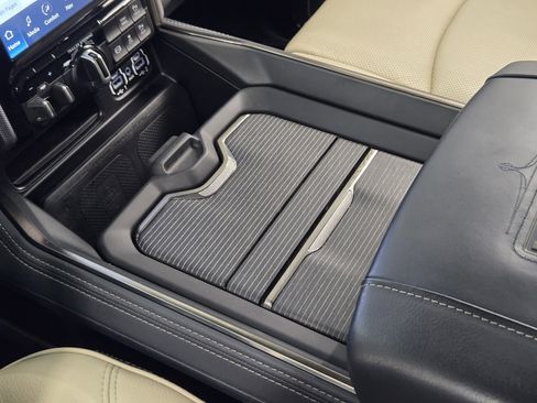 Used 2023 RAM 2500 Limited image 21