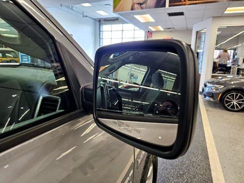 Used 2019 RAM 1500 Classic SLT image 33