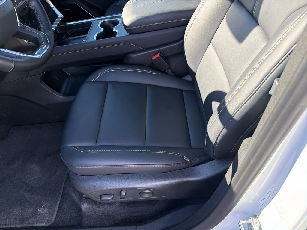 Used 2026 GMC Acadia Elevation w/ Elevation Premium Package AWD/4WD image 10