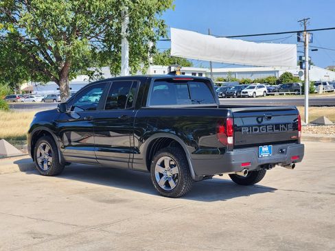 Used 2025 Honda Ridgeline TrailSport image 7