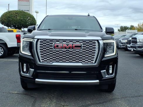 Used 2022 GMC Yukon Denali image 2