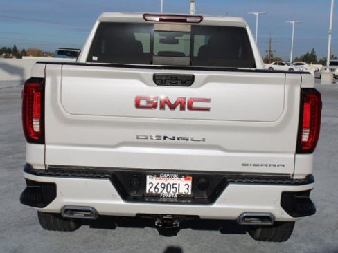 Used 2022 GMC Sierra 1500 Denali w/ Denali Premium Package image 4