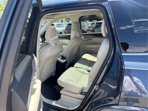 Used 2023 Volvo XC90 B6 Plus w/ Protection Package Premier AWD/4WD image 28