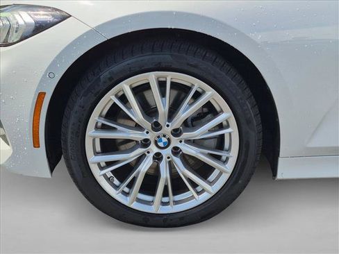 Used 2023 BMW 330i Sedan w/ Premium Package RWD image 23
