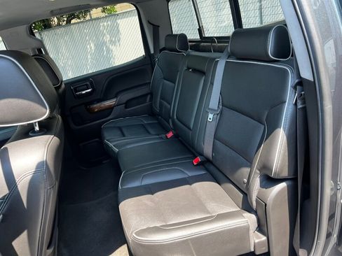 Used 2018 Chevrolet Silverado 1500 High Country AWD/4WD image 25