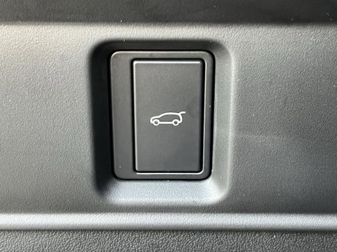 Used 2026 Land Rover Range Rover Evoque Dynamic SE image 14