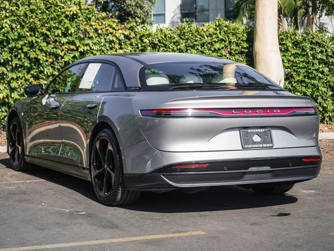 Used 2024 Lucid Air Touring AWD/4WD image 4