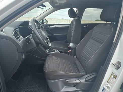 Used 2023 Volkswagen Tiguan S image 4