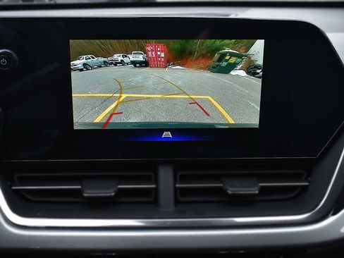 New 2026 Chevrolet Trax LT w/ LT Convenience Package image 17