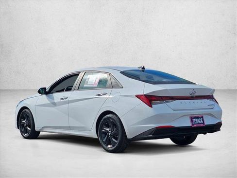 Used 2023 Hyundai Elantra Blue FWD image 8