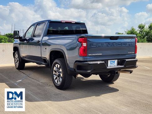 Used 2025 Chevrolet Silverado 2500 Custom w/ Custom Value Package AWD/4WD image 8