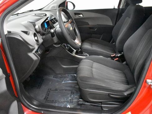 Used 2013 Chevrolet Sonic LT image 12