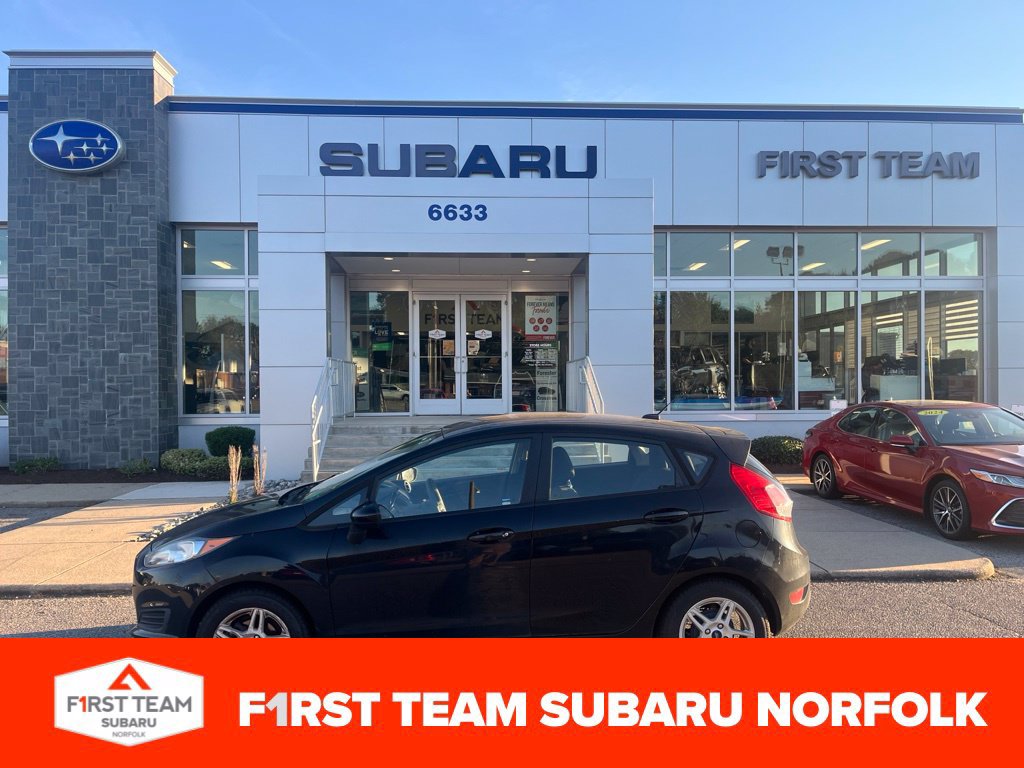 Used 2018 Ford Fiesta SE FWD image 1