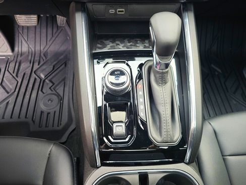 New 2026 GMC Canyon Elevation w/ Convenience Package image 21