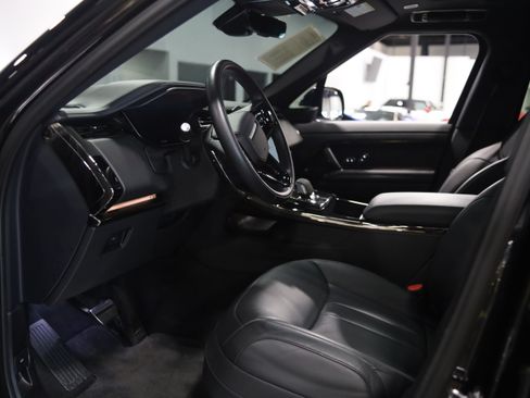 Used 2025 Land Rover Range Rover Sport Dynamic SE AWD/4WD image 16