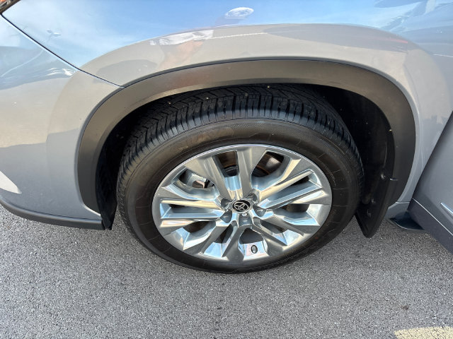 Used 2021 Toyota Highlander Limited FWD image 36