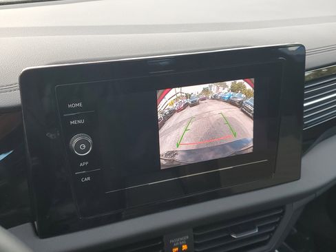 Used 2025 Volkswagen Jetta S image 8