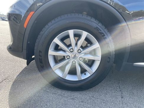 Used 2022 Dodge Durango SXT AWD/4WD image 9