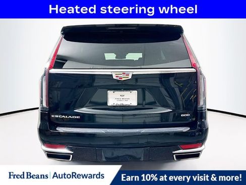Used 2021 Cadillac Escalade Luxury AWD/4WD image 7
