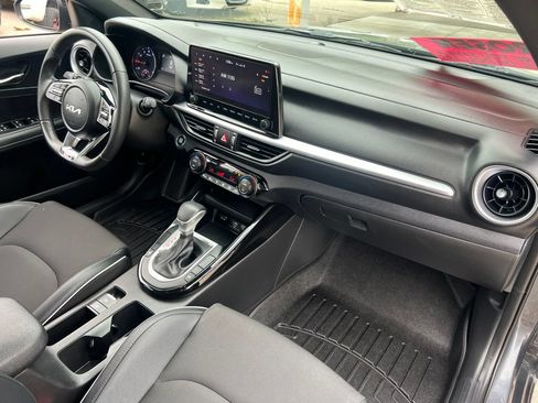 Certified 2023 Kia Forte GT-Line w/ GT-Line Technology Package FWD image 19