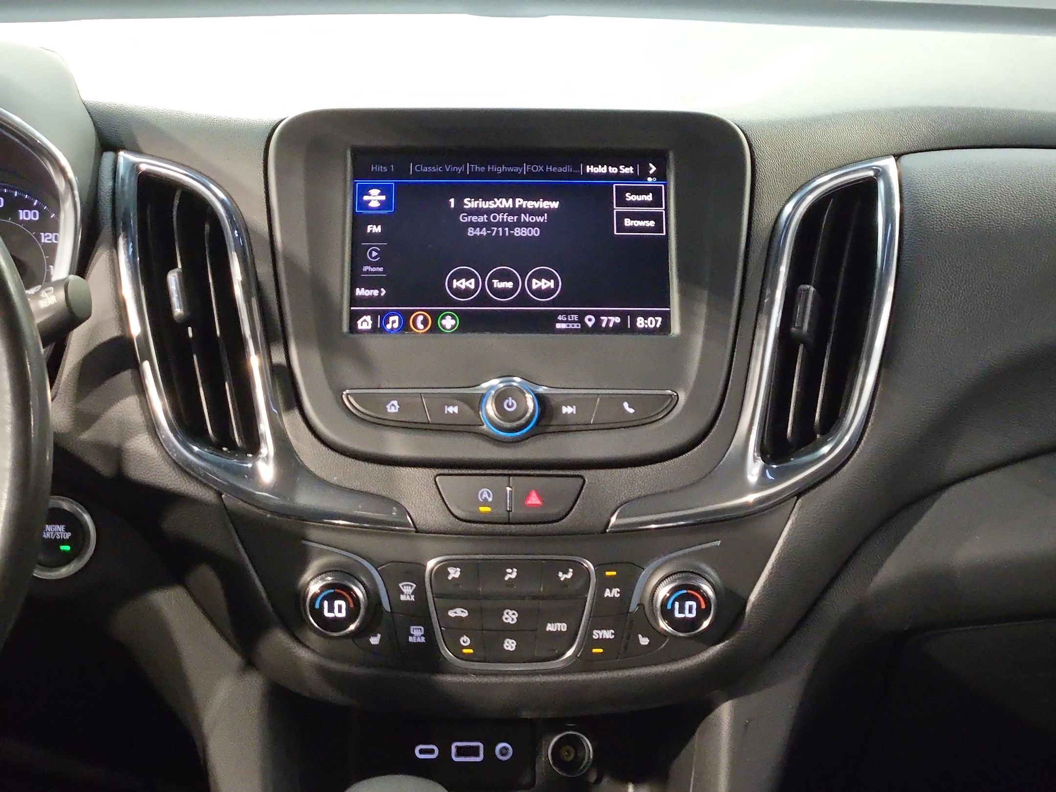 Used 2024 Chevrolet Equinox LT AWD/4WD image 16