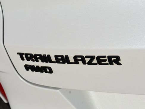 Certified 2024 Chevrolet TrailBlazer RS w/ Convenience Package image 16