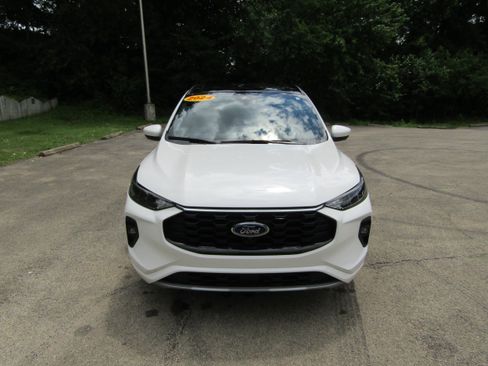 Used 2024 Ford Escape ST-Line Select w/ Tech Pack #2 AWD/4WD image 7
