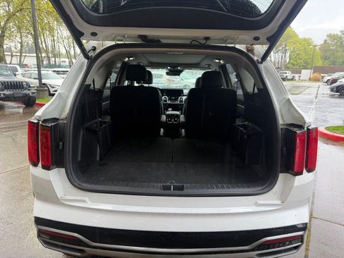 Used 2023 Kia Sorento SX image 16