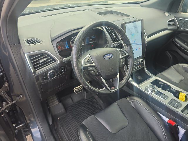 Used 2024 Ford Edge ST w/ Equipment Group 401A AWD/4WD image 14