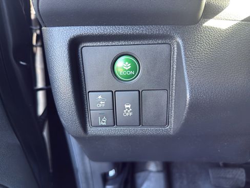 Used 2020 Honda HR-V EX image 8