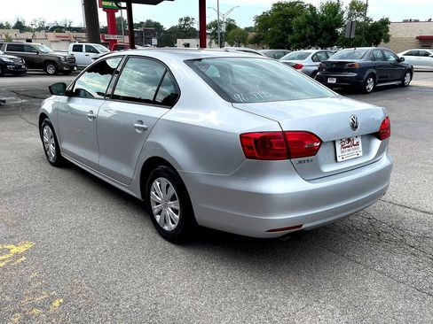 Used 2013 Volkswagen Jetta S FWD image 4