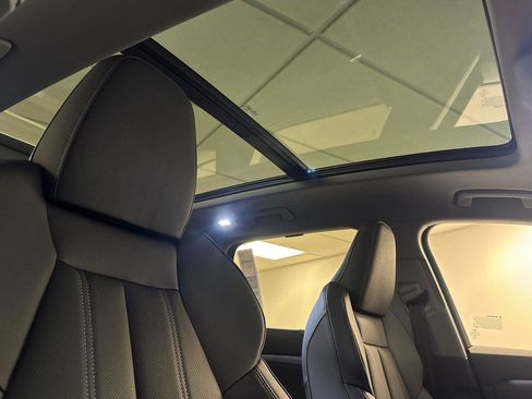 New 2025 Audi Q6 e-tron Premium Plus image 16