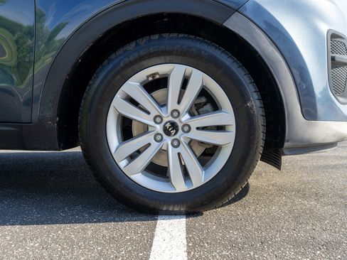Used 2018 Kia Sportage LX FWD image 10