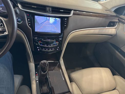 Used 2014 Cadillac XTS Platinum image 33