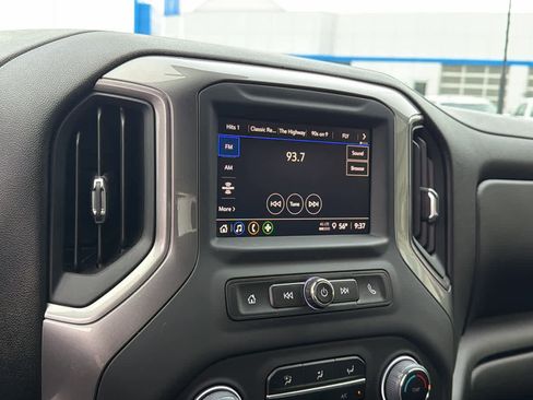 Used 2025 Chevrolet Silverado 2500 Custom w/ Custom Convenience Package image 15