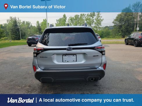 Certified 2025 Subaru Forester Limited AWD/4WD image 4