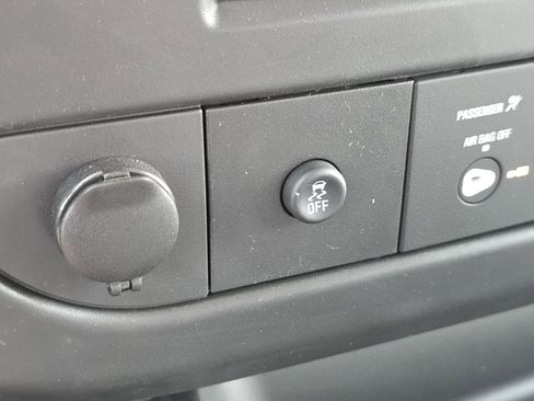 New 2025 Chevrolet Express 2500 w/ Driver Convenience Package image 31