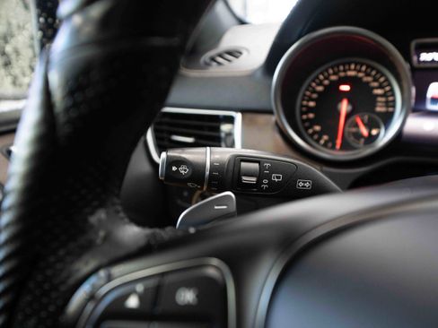 Used 2018 Mercedes-Benz GLS 550 GLS 550 image 12