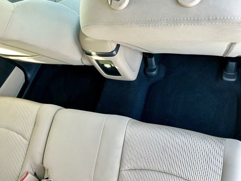 Used 2020 Dodge Journey SE image 26