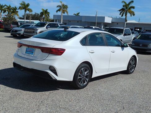 Used 2024 Kia Forte LXS image 5