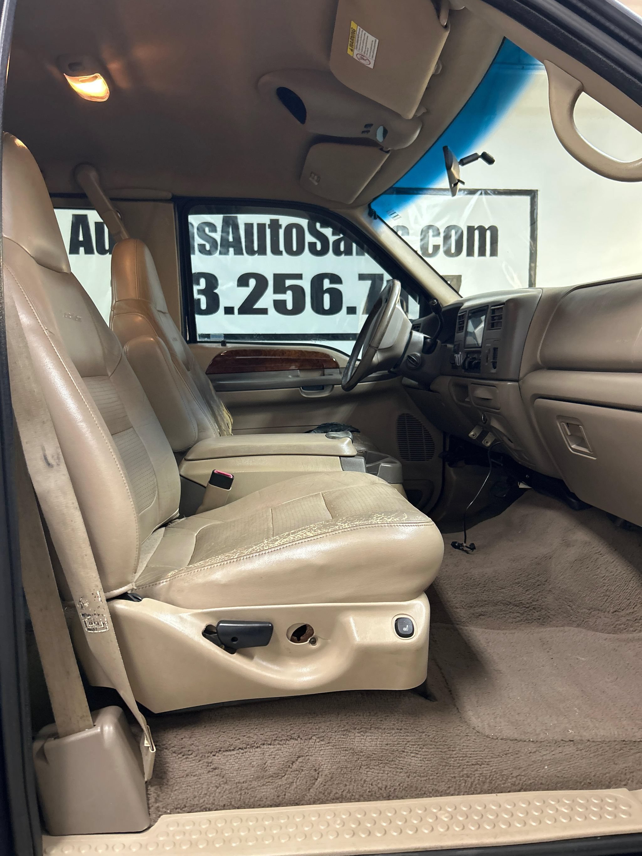 Used 2001 Ford F250 Lariat AWD/4WD image 11
