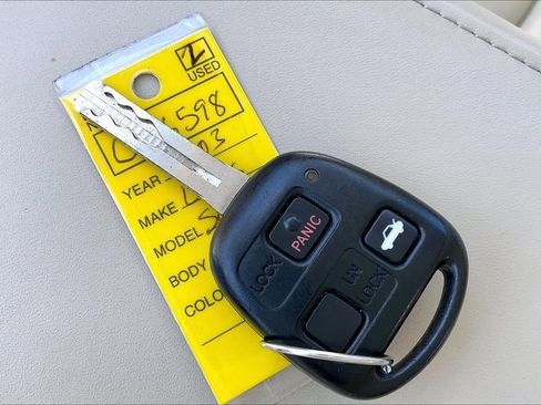 Used 2003 Lexus SC 430 Convertible RWD image 23