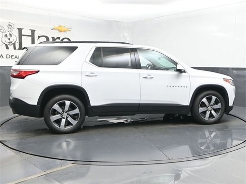 Used 2020 Chevrolet Traverse LT w/ LT Premium Package image 43