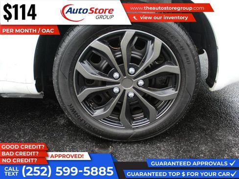 Used 2014 Dodge Avenger SE image 9